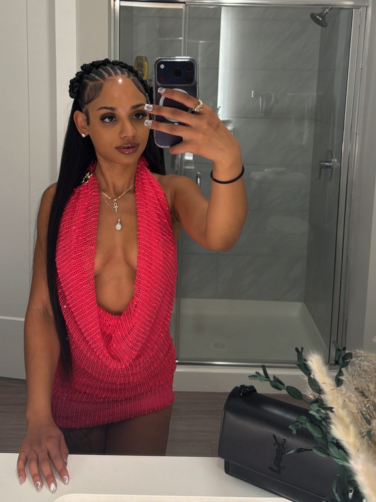Mixxedhoneyy